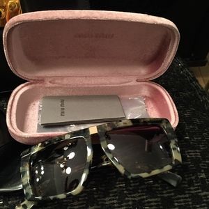 MIU MIU TORTOISE GRANITE SUNGLASSES, VELVET CASE